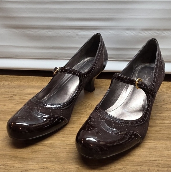 Franco Sarto Women's Brown Patent Leather Pumps - Picture 4 of 8